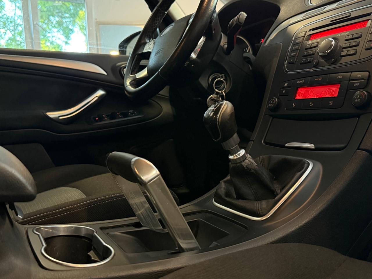 Ford Galaxy 2.0d 7 POSTI ANNO 2012