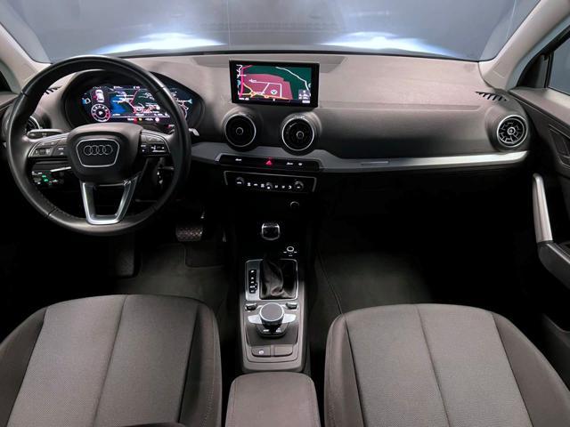 AUDI Q2 35 TFSI S tronic Business