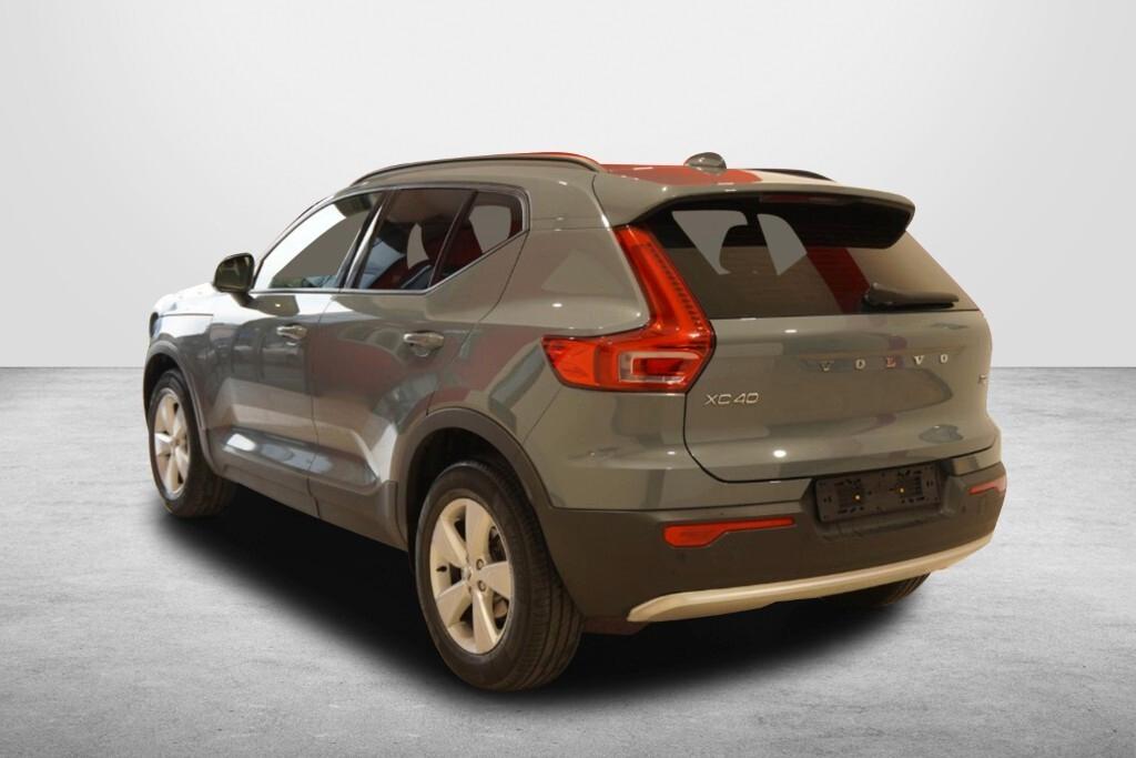VOLVO XC40 1.5 T2 129CV 6M. ESSENTIAL ( FARI LED - COCKPIT - CRUISE - NAVI - MIRROR - SENSORI POST. - TELECAMERA POST. - CERCHI 17 )