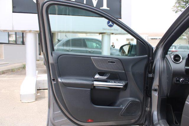 MERCEDES-BENZ B 180 d Automatic