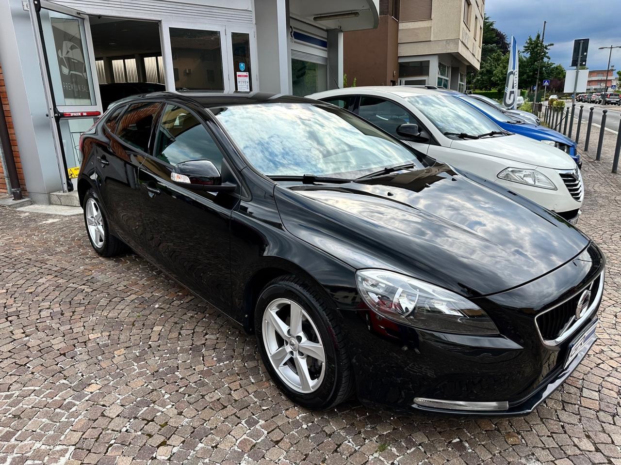 Volvo V40 2.0d 120Cv D2 Kinetic - Uniproprietario