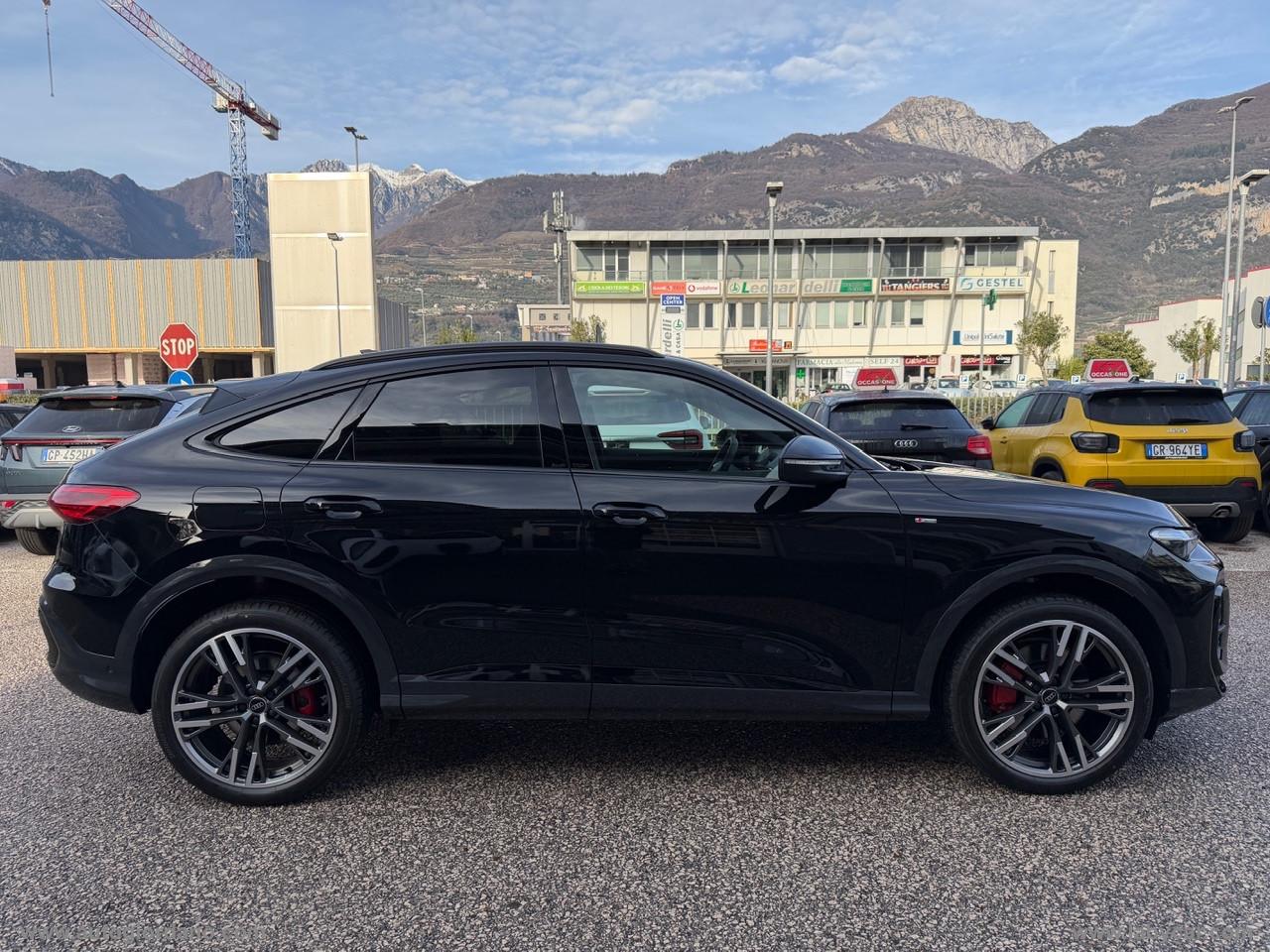 AUDI Q5 SPB TDi S tronic quattro S line ed. SLINE INTERNO ED ESTERNO + TETTO ELET. + TERZO SCHERMO