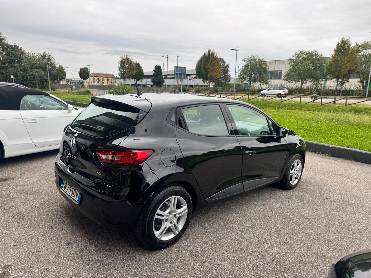 Renault Clio 1.5 dCi 8V 75CV 5 NEOPATENTATI