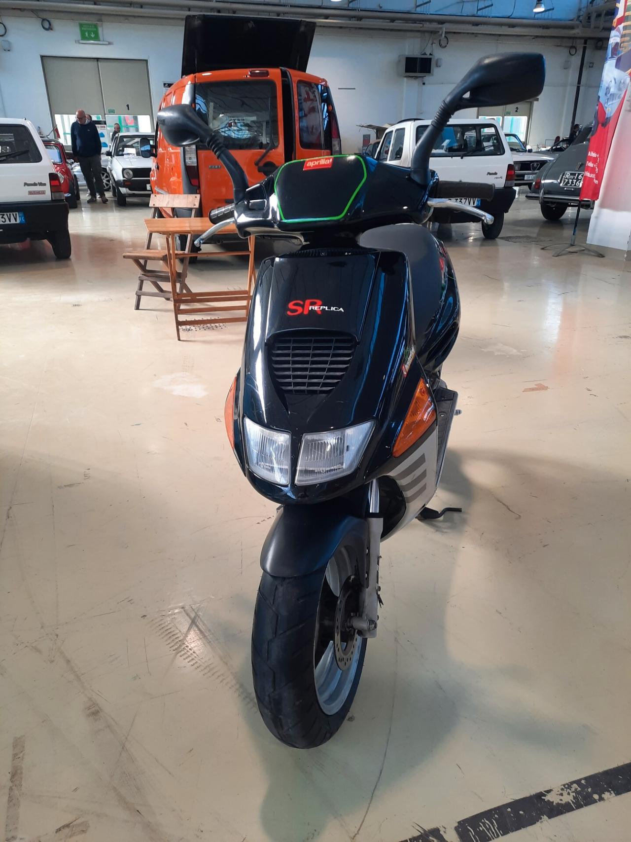 Aprilia SR 50 Max Biaggi