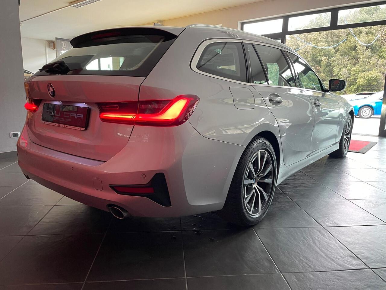 BMW 318d TOURING SPORT *PACK LUCI-TETTO*
