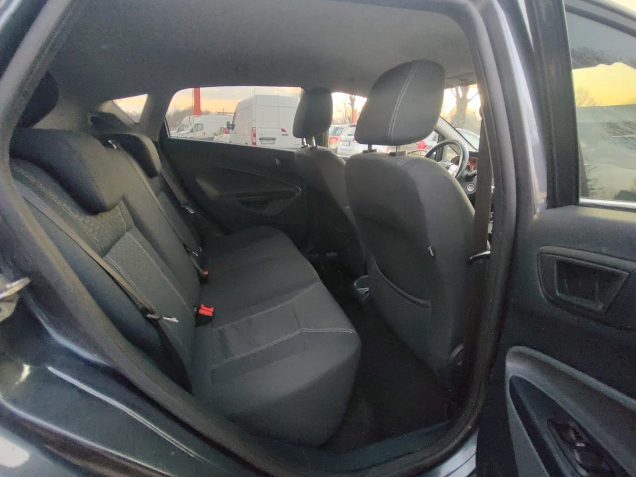 Ford Fiesta 1.4 5 porte Bz.- GPL Titanium, GARANZIA L.12 MESI, OK NEOPATENTATI