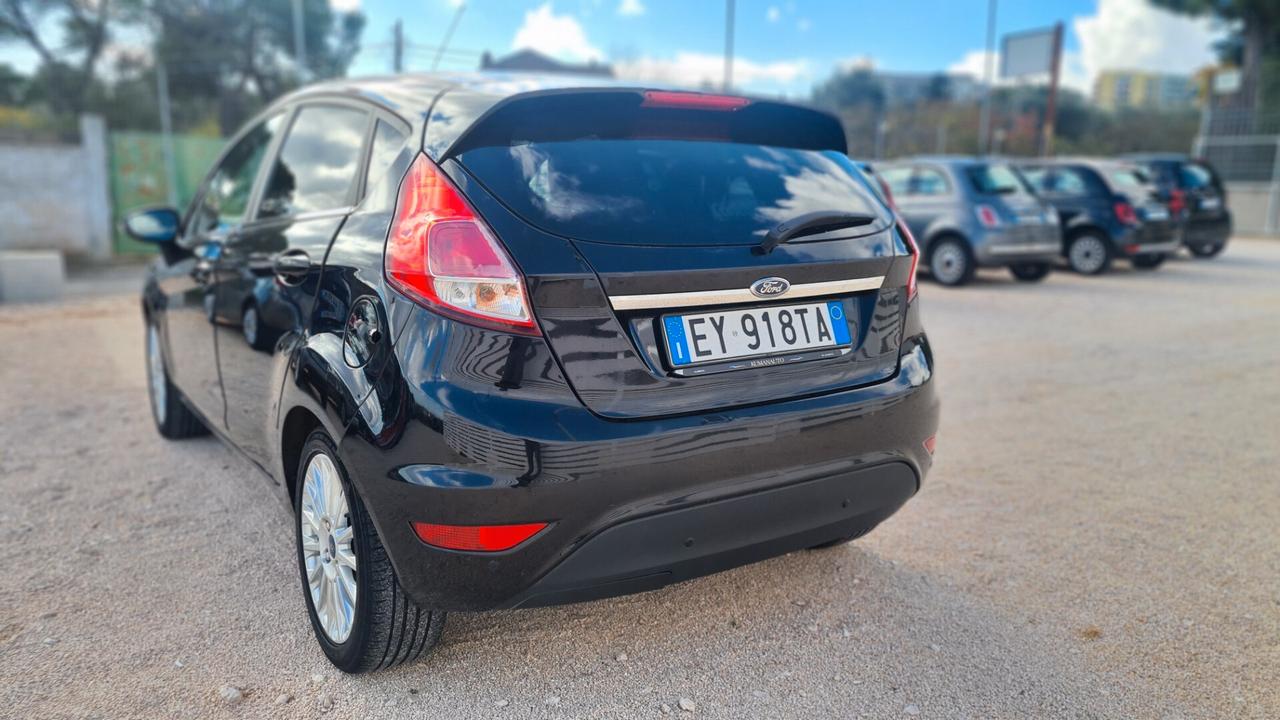 Ford Fiesta 1.5 TDCi 75CV 5 porte Titanium