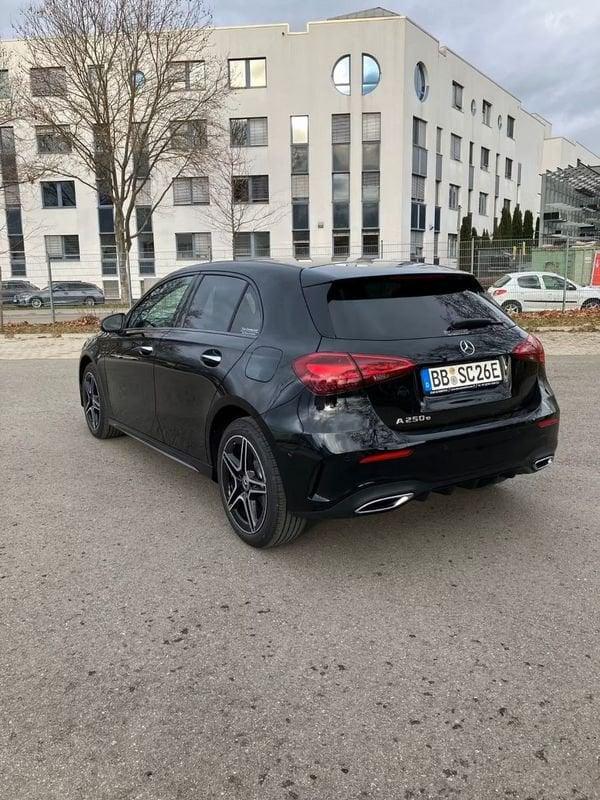 Mercedes-Benz Classe A A 250 e hybrid EQ AMG Line Advanced Camera Mbux Led Multibeam