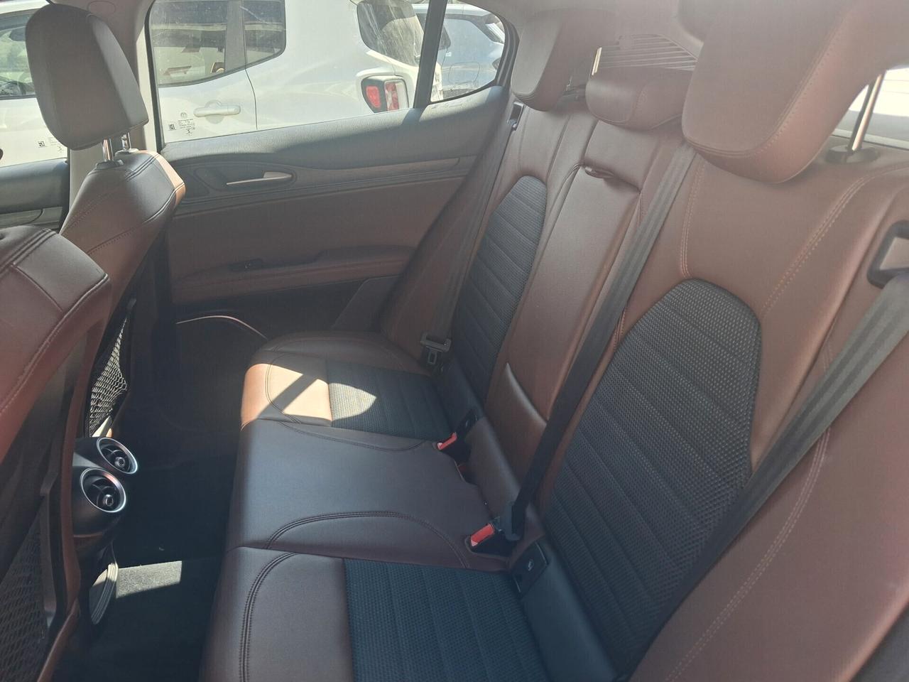 Alfa Romeo Stelvio 2.2 MJ l 150 CV AT8 Super