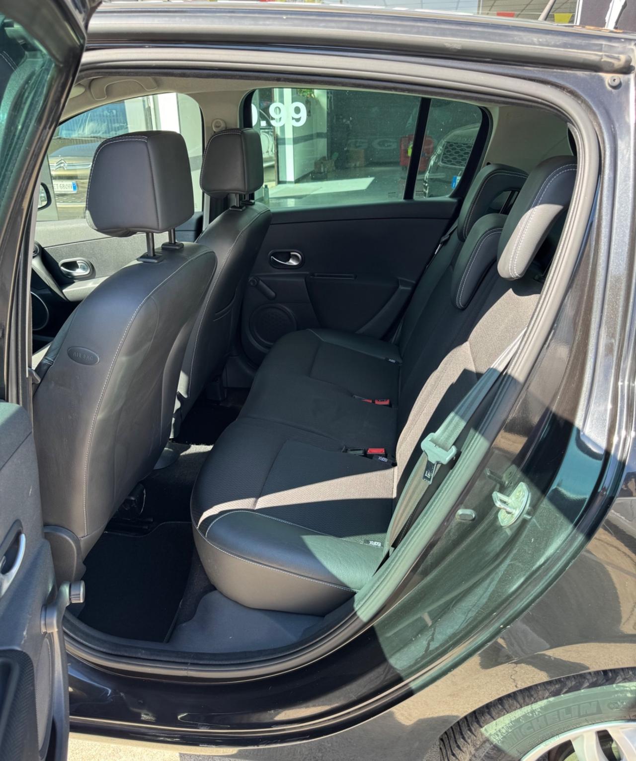 Renault Clio 1.2 -5 porte- Neopatentati