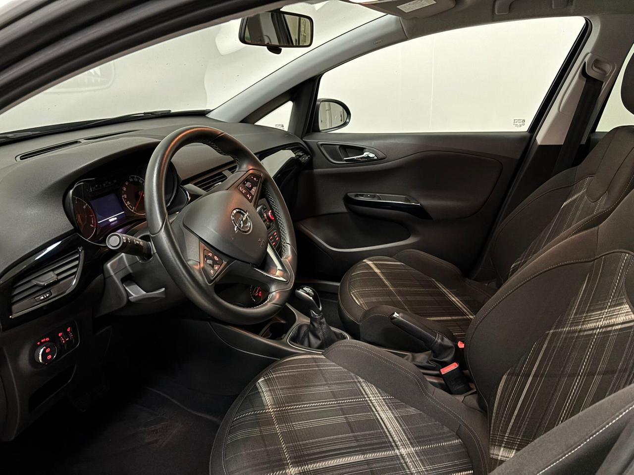 Opel Corsa 1.4 90CV Start&Stop aut. 5 porte 10.500 KM!!