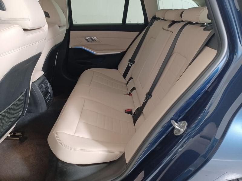 BMW Serie 3 G21 2019 Touring Diese 320d Touring xdrive Luxury auto