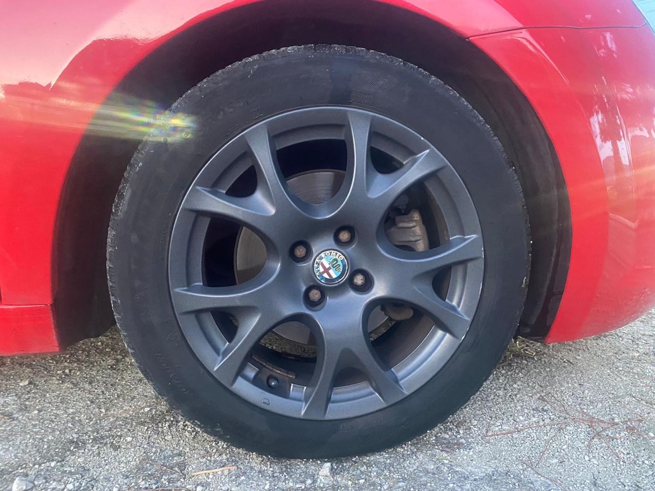 Alfa Romeo MiTo 1.6 JTDm 16V Distinctive Sport Pack