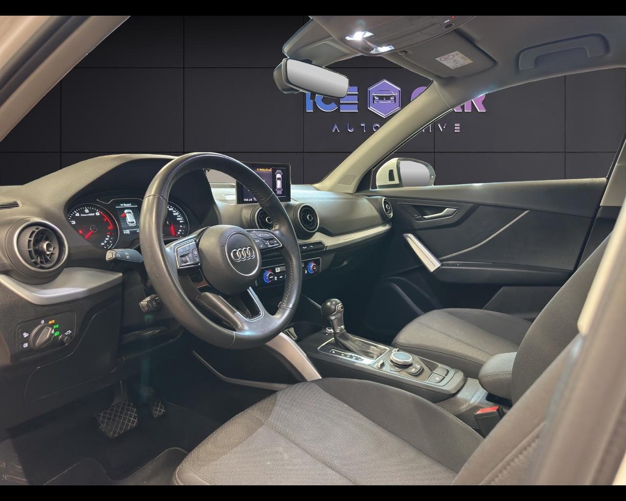 AUDI Q2 - Q2 40 TFSI quattro S tronic Business