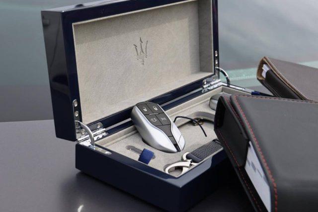MASERATI Ghibli 330 CV MHEV Executive GranSport