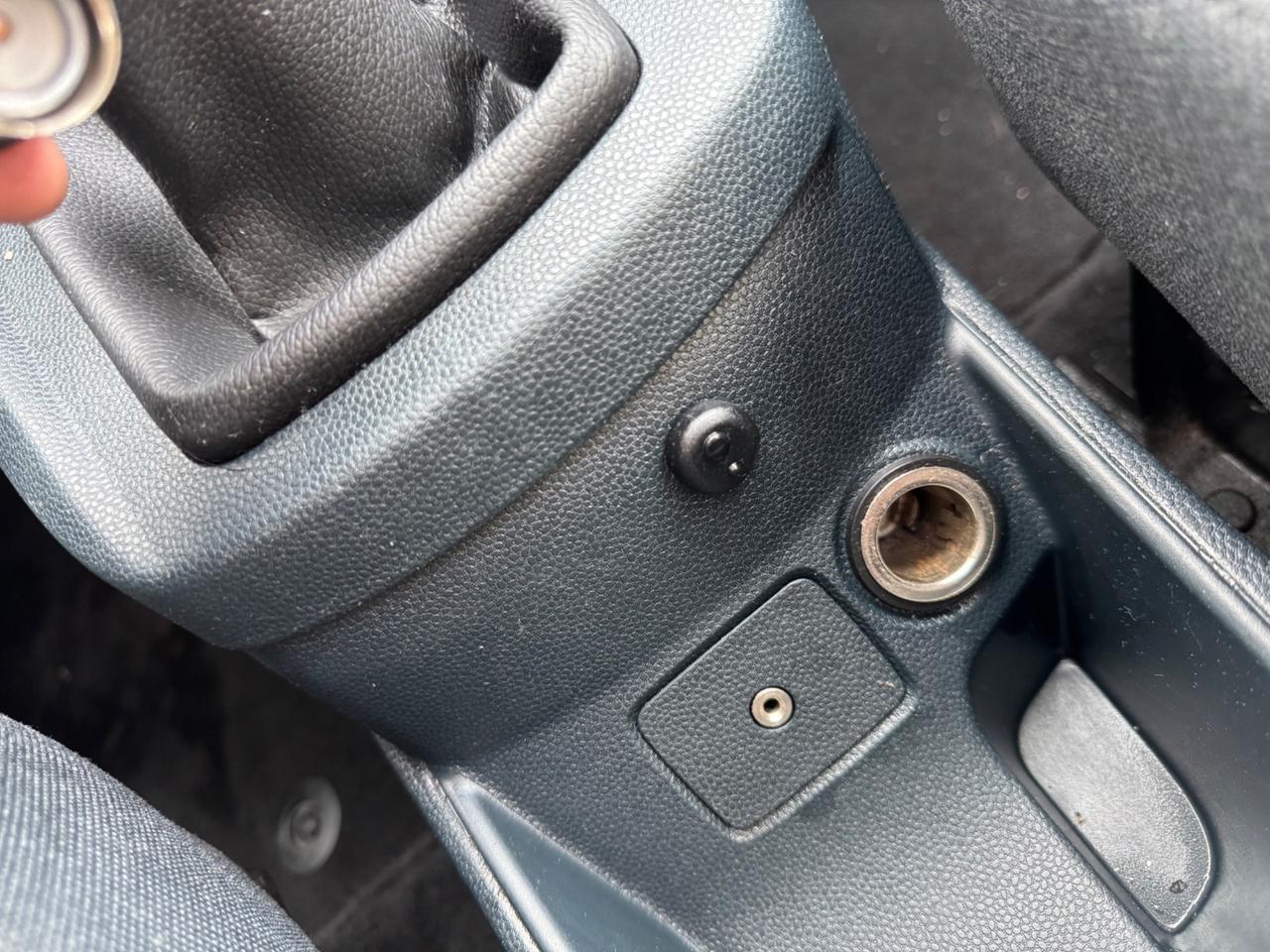 FORD FIESTA 1.4 TDCI 5 PORTE GARANZIA 12 MESI