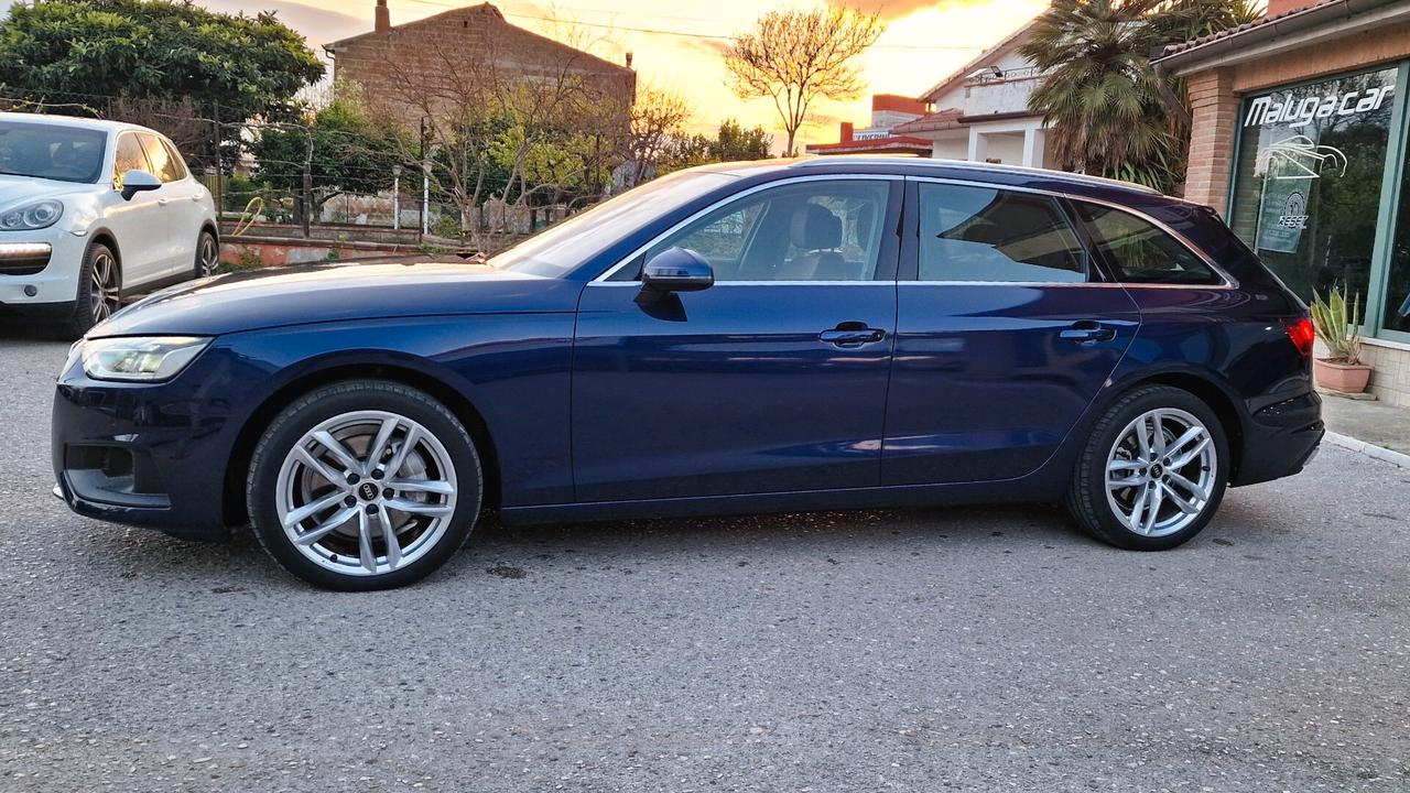 Audi A4 Avant 40 TDI S tronic Business