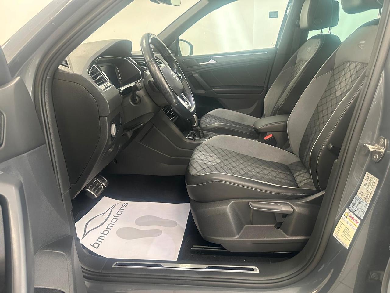 Volkswagen Tiguan 2.0 TDI 150 CV SCR DSG 4MOTION R-Line