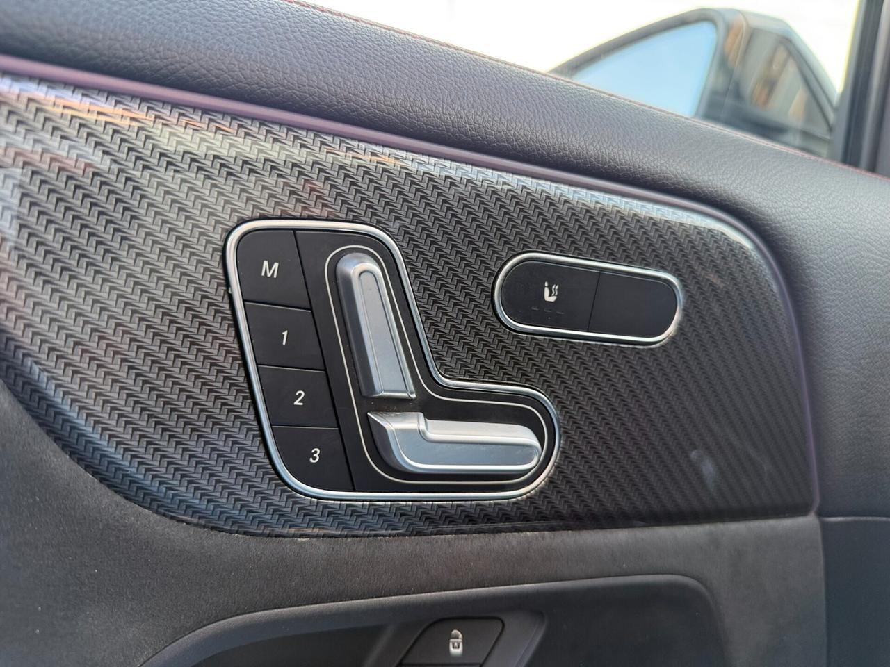 Mercedes-benz GLA 200 d 2.0 150 CV PREMIUM PLUS SEDILI ELETTRICI IVA ESPOSTA