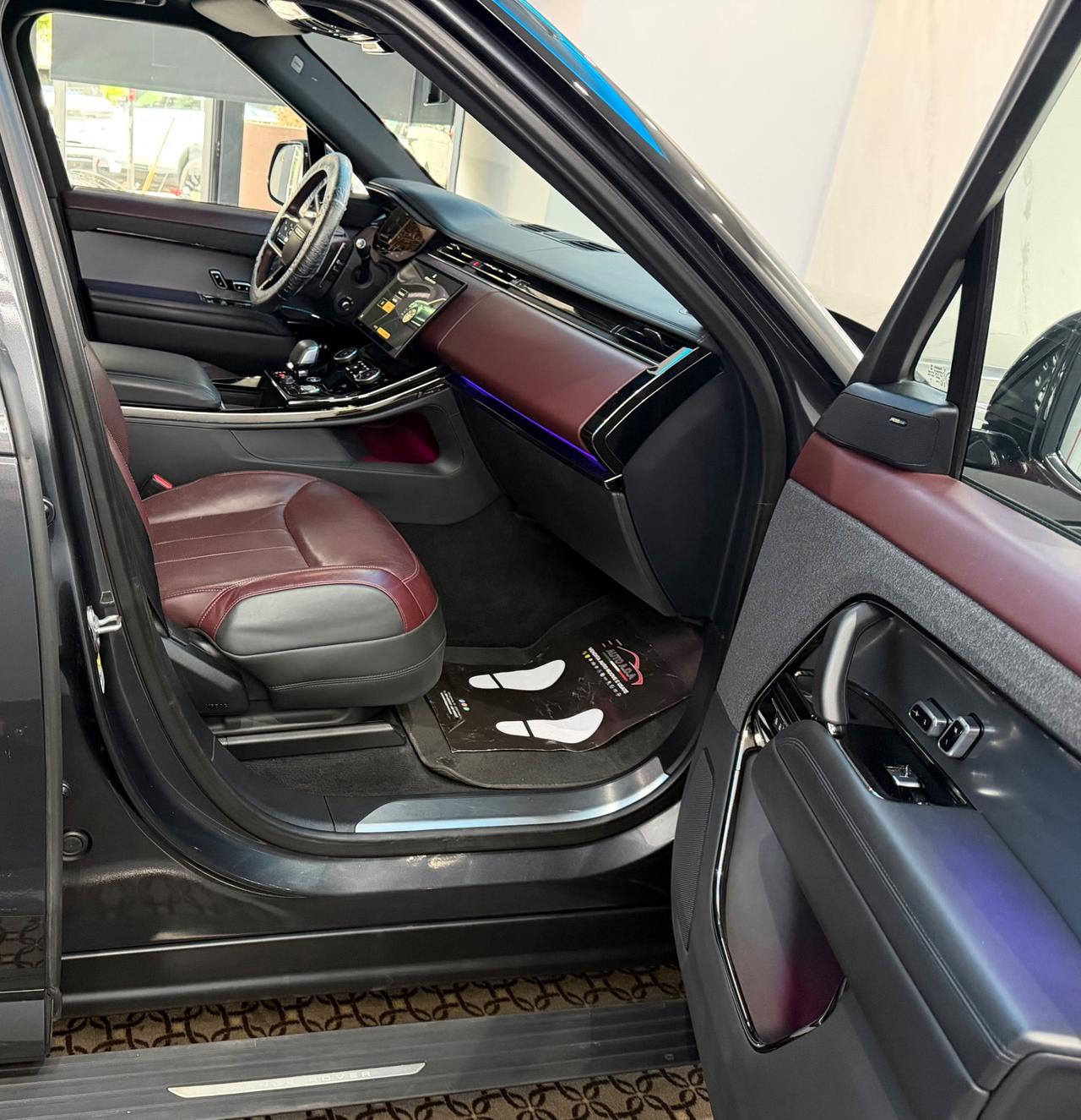 Land Rover Range Sport 3.0D l6 300 CV Dynamic HSE