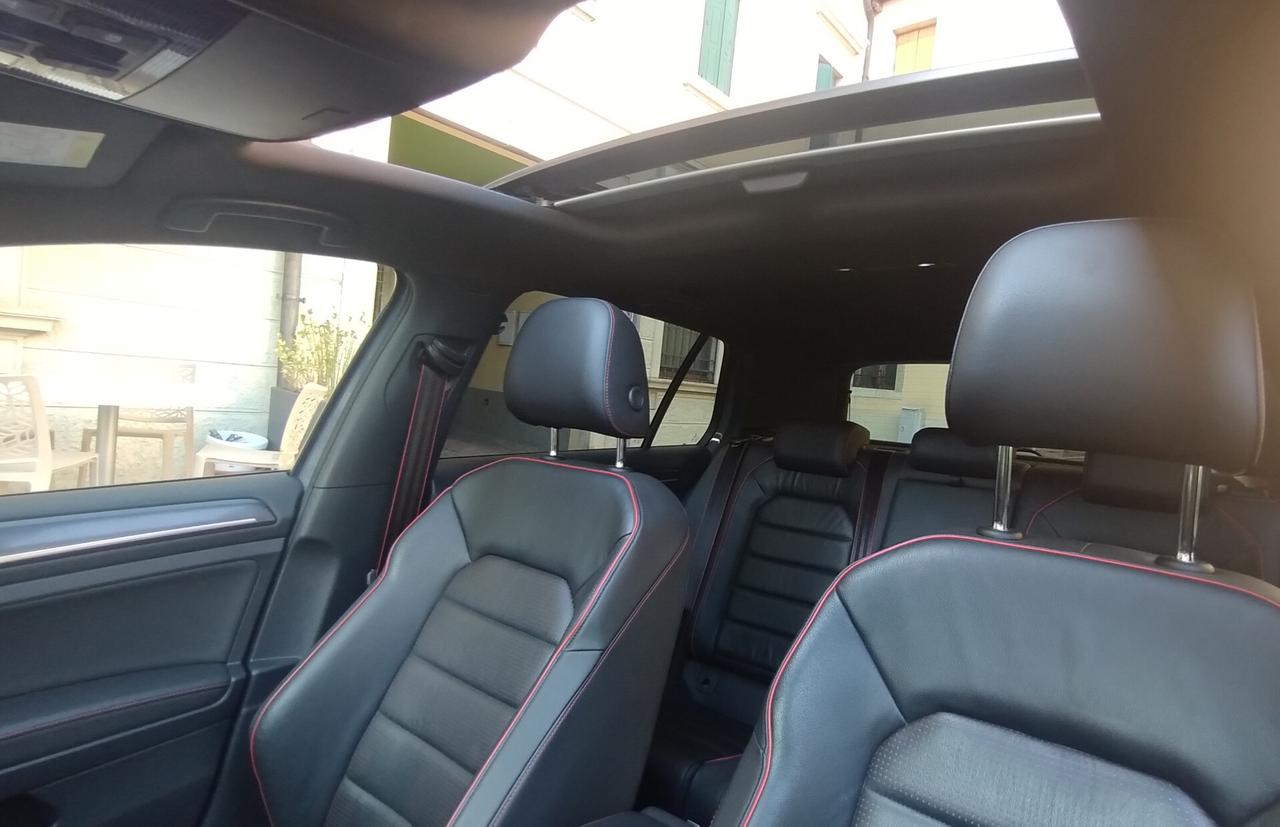 Volkswagen Golf GTI 2.0 TSI TCR DSG 5p. BlueMotion Technology