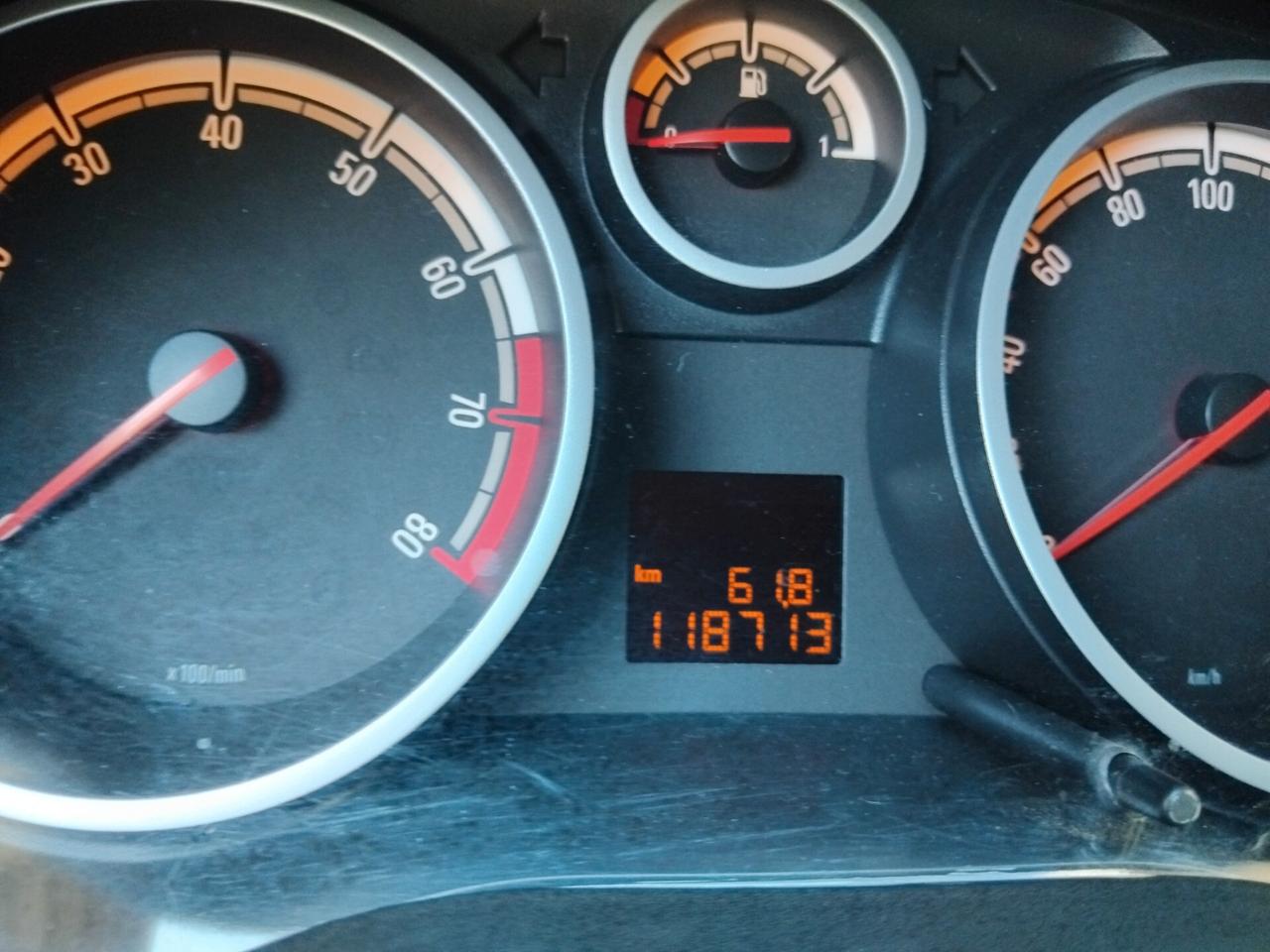 Opel Corsa 1.2 benzina automatica