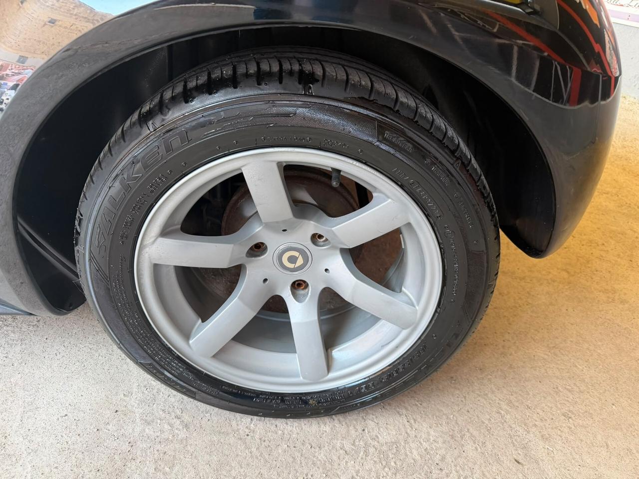 Smart Roadster 700cc benzina 12 mesi garanzia-2005
