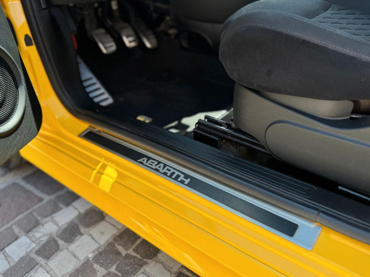 Abarth 595 1.4 Turbo T-Jet 145 CV
