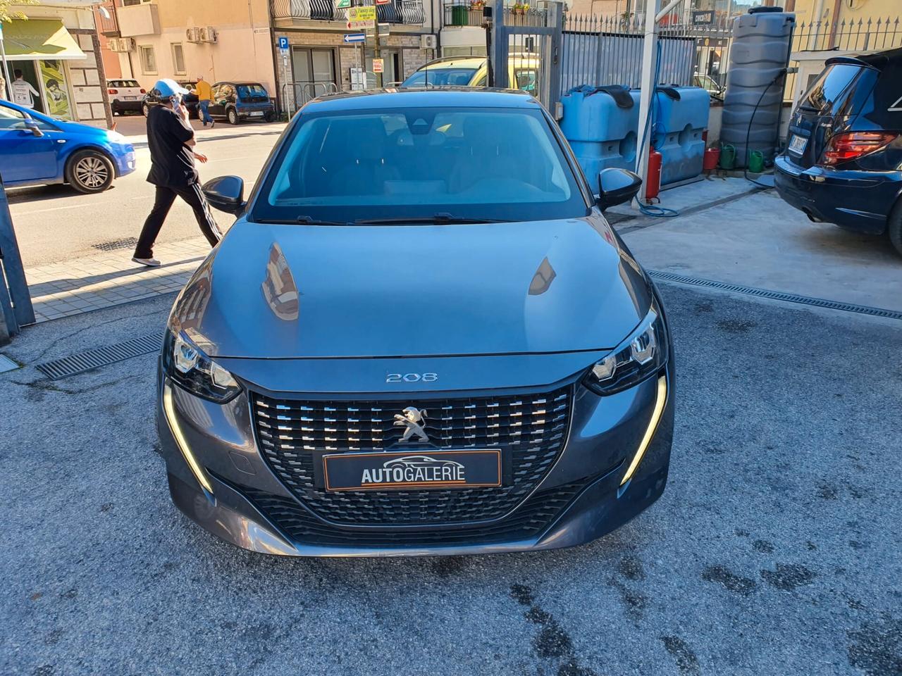 Peugeot 208 1.2 100cv/LED/NAVI/RETROCAMERA/ETC