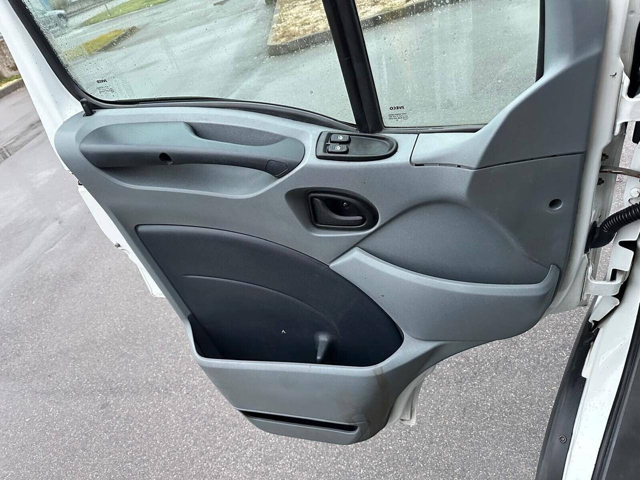 IVECO DAILY CON FRIGO
