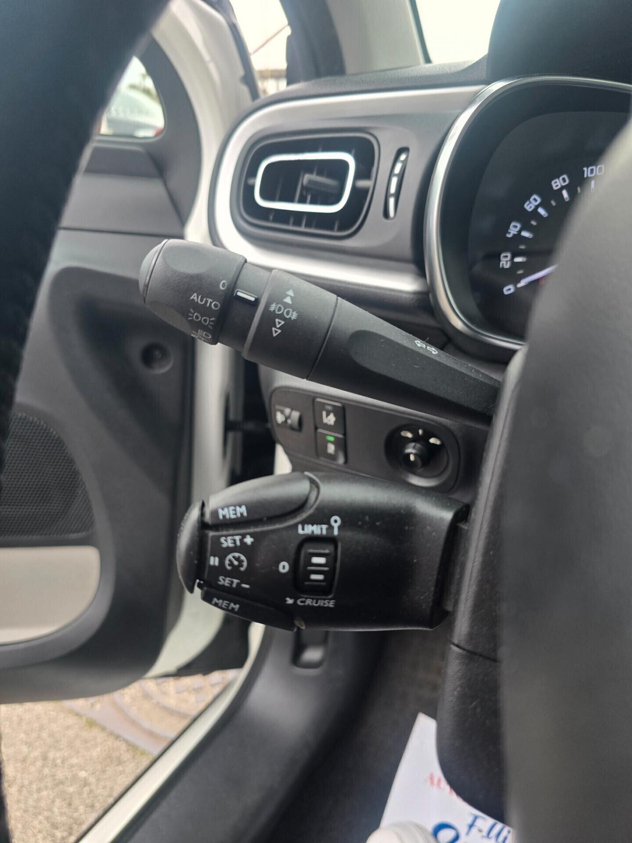 Citroen C3 PureTech 82 GPL Shine