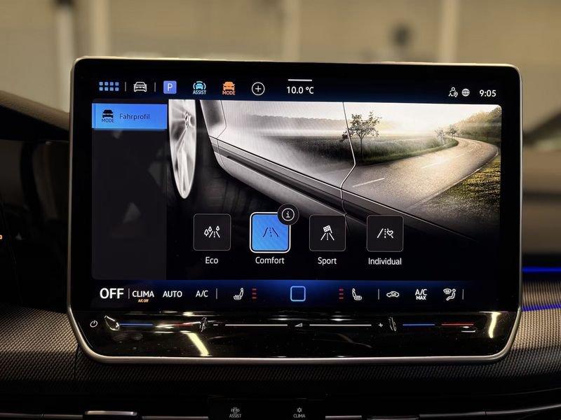 Volkswagen Golf 1.5 TSI ACT 110kW R-LINE LED NAVI CAMERA