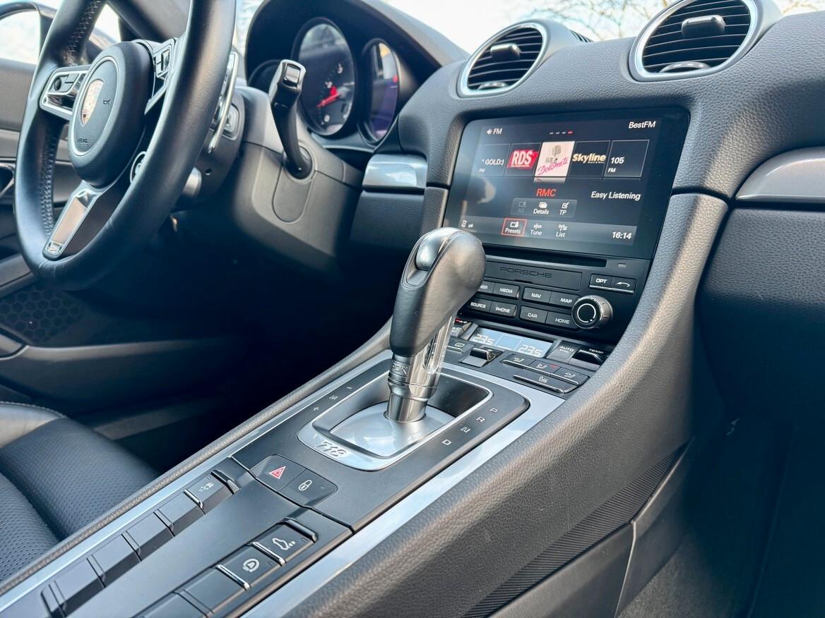 Porsche 718 Spyder Cayman 2.0