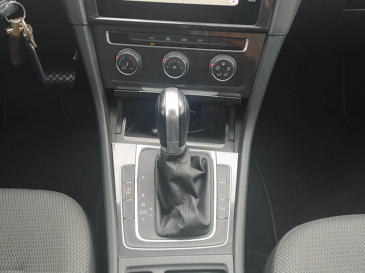 Volkswagen Golf Business 1.6 TDI BlueMotion #11156