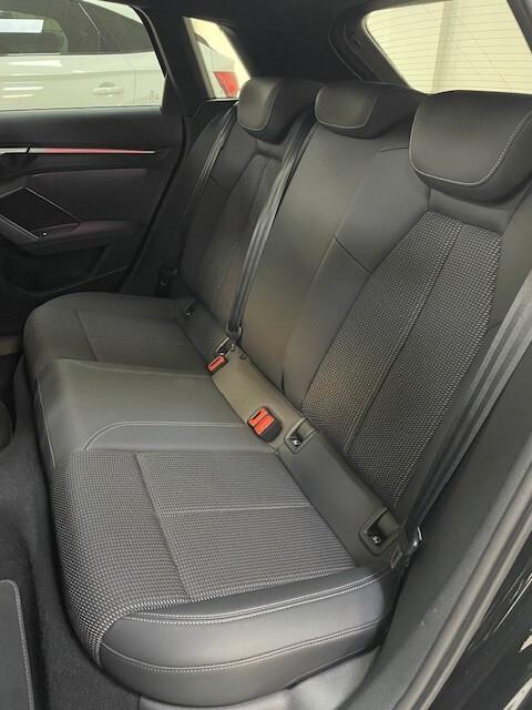 Audi A3 SPB 2.0 TDI 150CV S tronic S-line Black My26