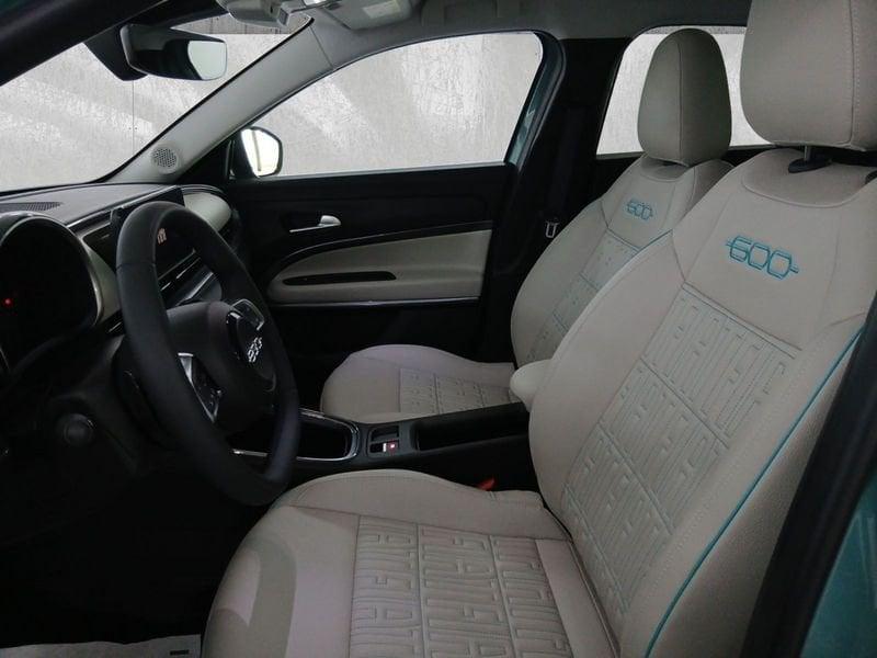 FIAT 600 1.2 hybrid La Prima 110cv auto