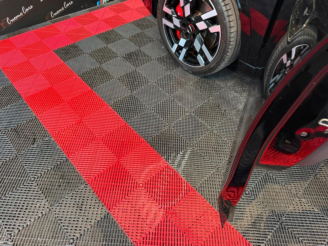 Mini John Cooper Works Countryman ALL4 JCW