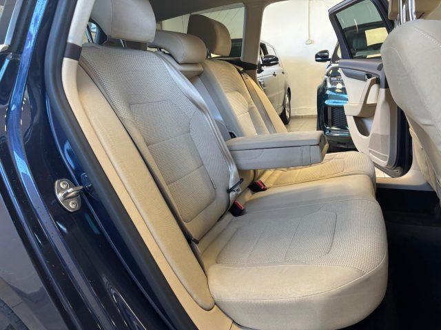 VOLKSWAGEN Passat Variant Variant 2.0 TDI DSG *TELECAMERA*BIZONA*OCCASIONE*