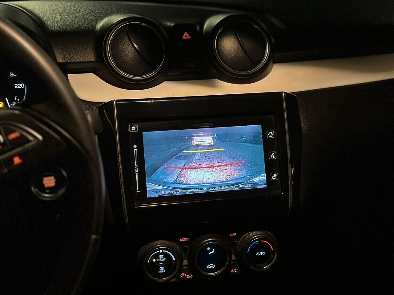 Suzuki Swift 1.2 Hybrid Top