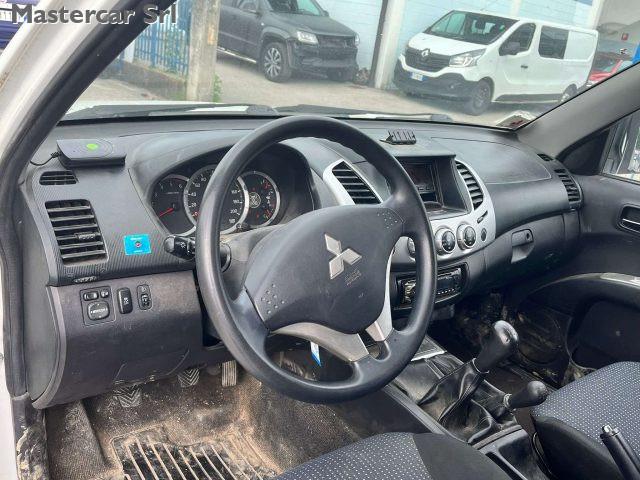 MITSUBISHI L200 L200 d.cab 2.5 di-d IntensePlus 178cv N1 - EX340MB