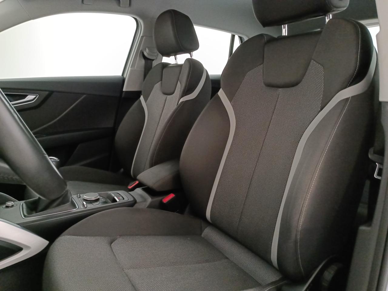AUDI Q2 1.0 tfsi Business