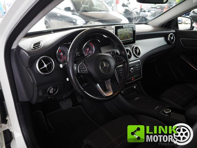 MERCEDES-BENZ GLA 200 d Sport autom