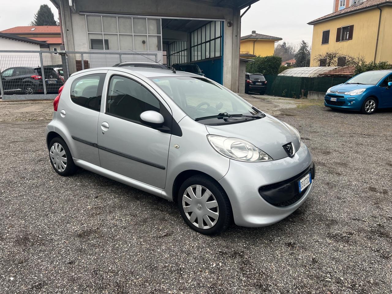 Peugeot 107 1.0 68CV 5p. Plaisir 2Tronic*NEOPATENTATI