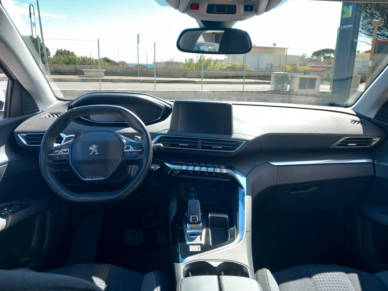 Peugeot 3008 BlueHDi 130 S&S Business