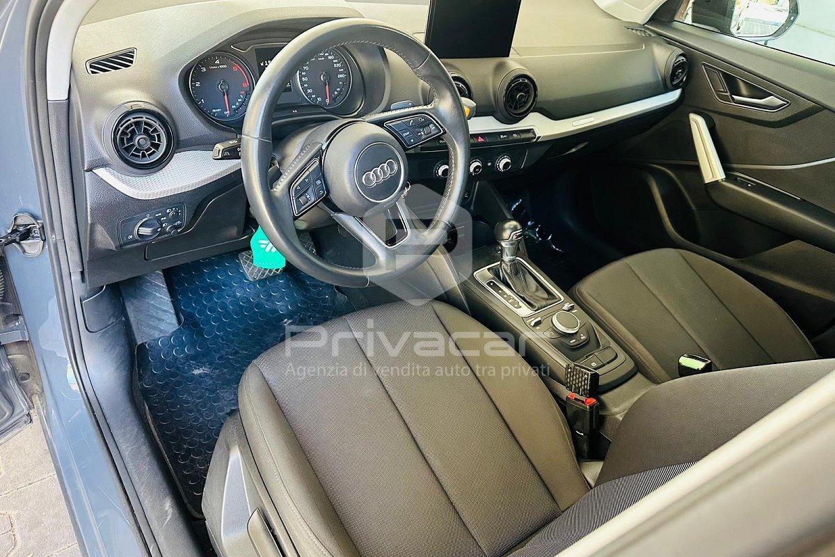 AUDI Q2 30 TDI S tronic Business