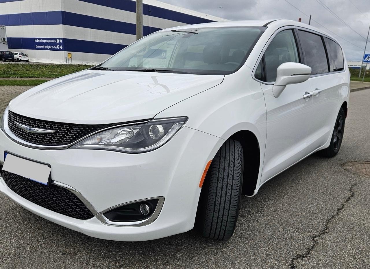 Chrysler Pacifica Turing Limited