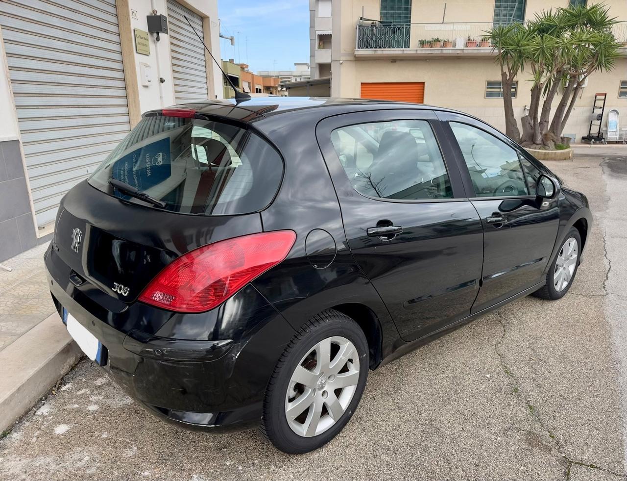 Peugeot 308 1.6 8V HDi 93CV 5p. Tecno