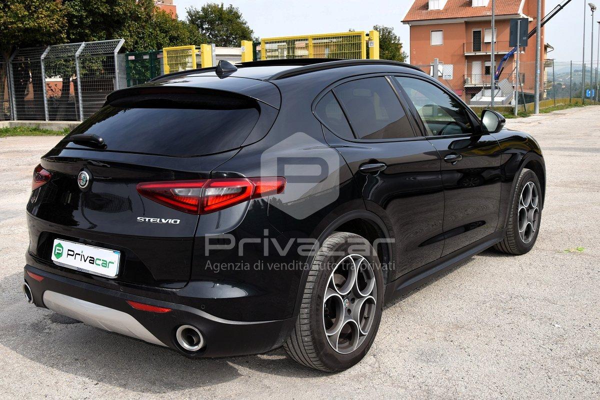 ALFA ROMEO Stelvio 2.2 Turbodiesel 210 CV AT8 Q4 Executive