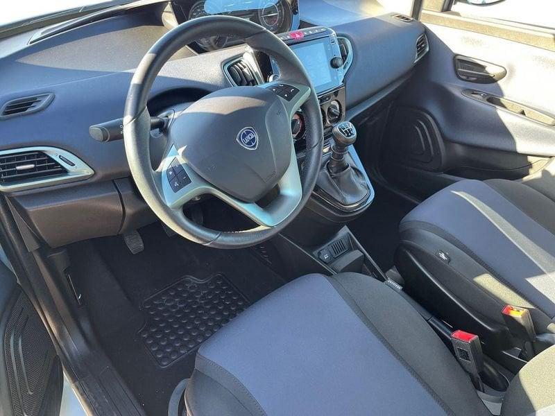 Lancia Ypsilon III 2021 1.0 firefly hybrid Gold Plus s&s 70cv