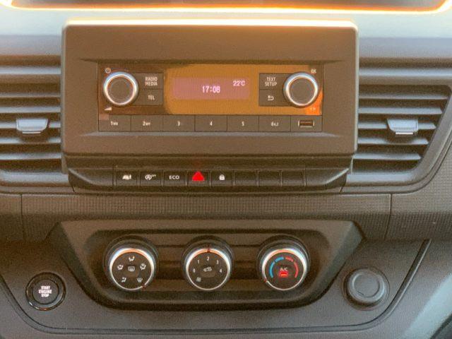 RENAULT Trafic BluedCi 150CV PL-TN Equilibre